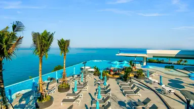Royal Cliff Beach