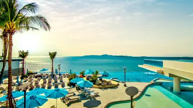 Royal Cliff Beach