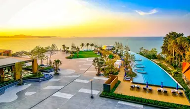 Royal Cliff Beach