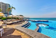 Royal Cliff Beach