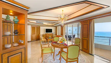 Royal Cliff Grand