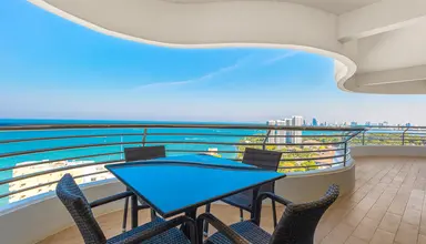 Royal Cliff Grand