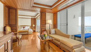 Royal Cliff Grand