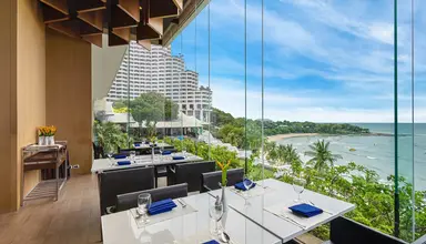 Royal Cliff Grand