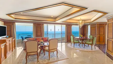 Royal Cliff Grand