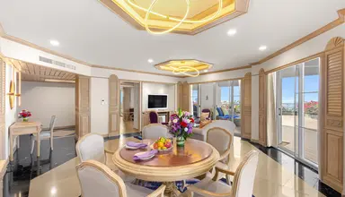 Royal Cliff Grand