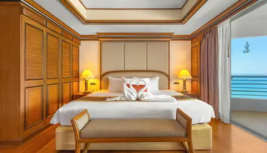 Royal Cliff Grand
