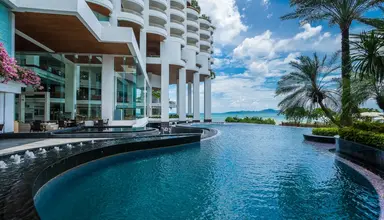 Royal Cliff Grand