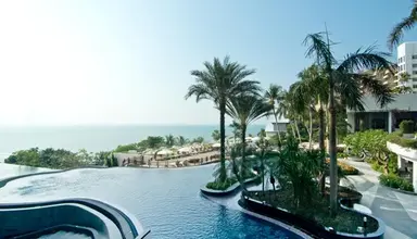 Royal Cliff Grand