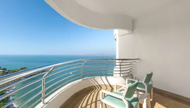 Royal Cliff Grand