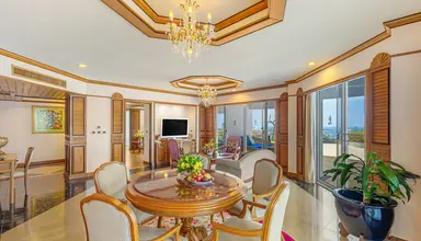 Royal Cliff Grand