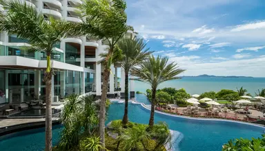 Royal Cliff Grand