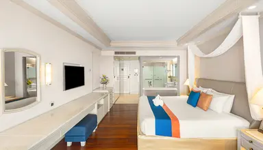 Royal Cliff Grand