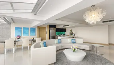 Royal Cliff Wing Suites & Spa