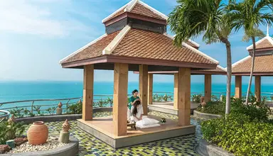 Royal Cliff Wing Suites & Spa
