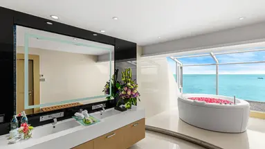 Royal Cliff Wing Suites & Spa
