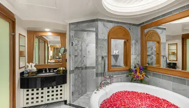 Royal Cliff Wing Suites & Spa