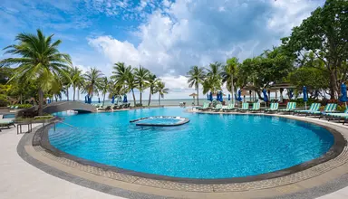 Royal Cliff Wing Suites & Spa