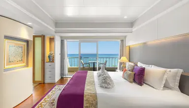 Royal Cliff Wing Suites & Spa