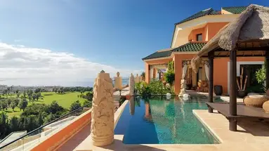 Royal Garden Villas