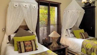 Royal Garden Villas