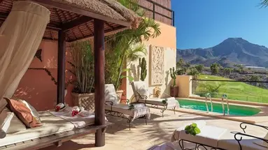 Royal Garden Villas