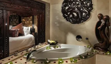 Royal Garden Villas