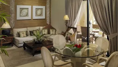 Royal Garden Villas