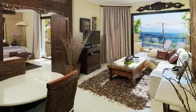 Royal Garden Villas