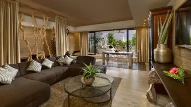 Royal Garden Villas