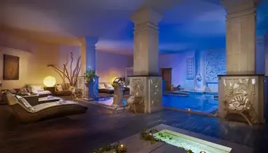Royal Garden Villas