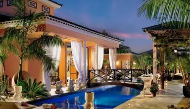 Royal Garden Villas