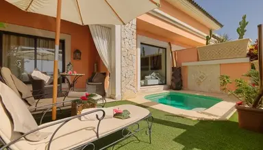 Royal Garden Villas