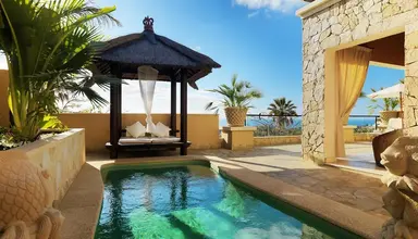 Royal Garden Villas
