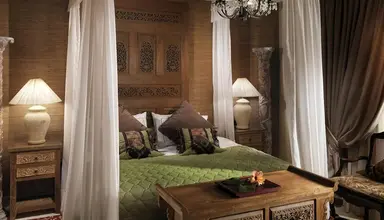 Royal Garden Villas