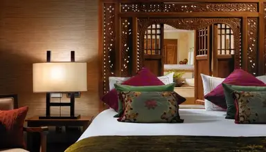Royal Garden Villas