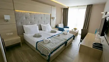 Royal Grand Hotel & Spa