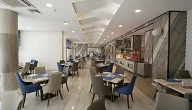 Royal Grand Hotel & Spa