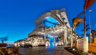 Royal Hideaway Corales Suites