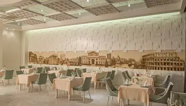 Royal Holiday Palace