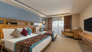Royal Holiday Palace
