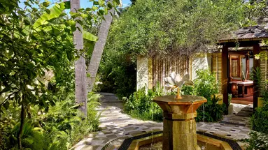 Royal Island Resort & Spa