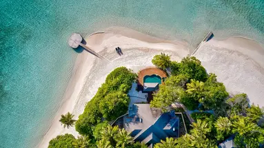 Royal Island Resort & Spa