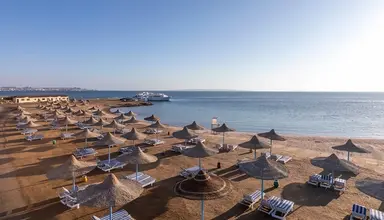 Royal Lagoons Aqua Park Resort & Spa