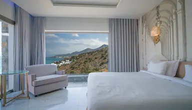 Royal Marmin Bay Boutique & Art