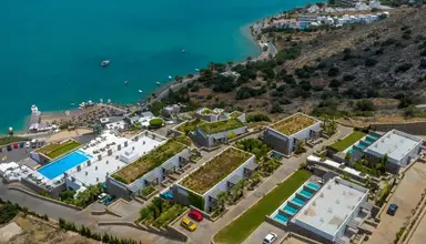 Royal Marmin Bay Boutique & Art