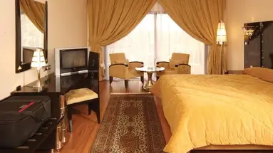 Royal Mirage De Luxe