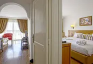Royal Mirage