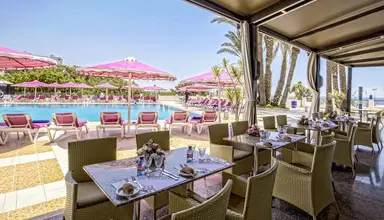 Royal Mirage
