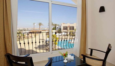 Royal Oasis